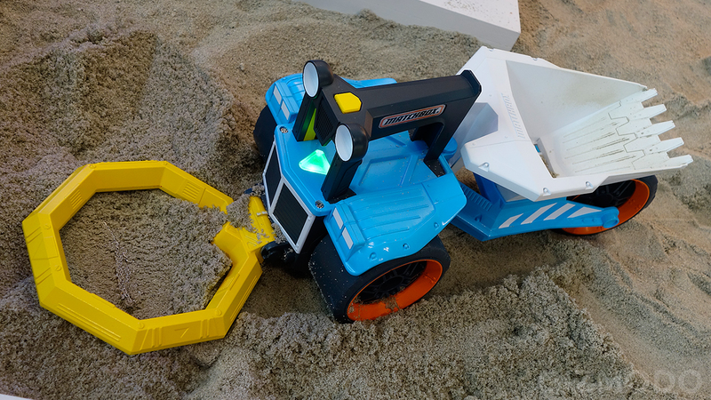 Illustration for article titled There's a Working Metal Detector On This Treasure-Hunting Toy Truck
